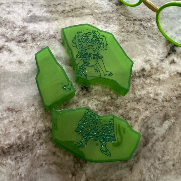 Encanto Mirabel accessories - Picture 2 of 6